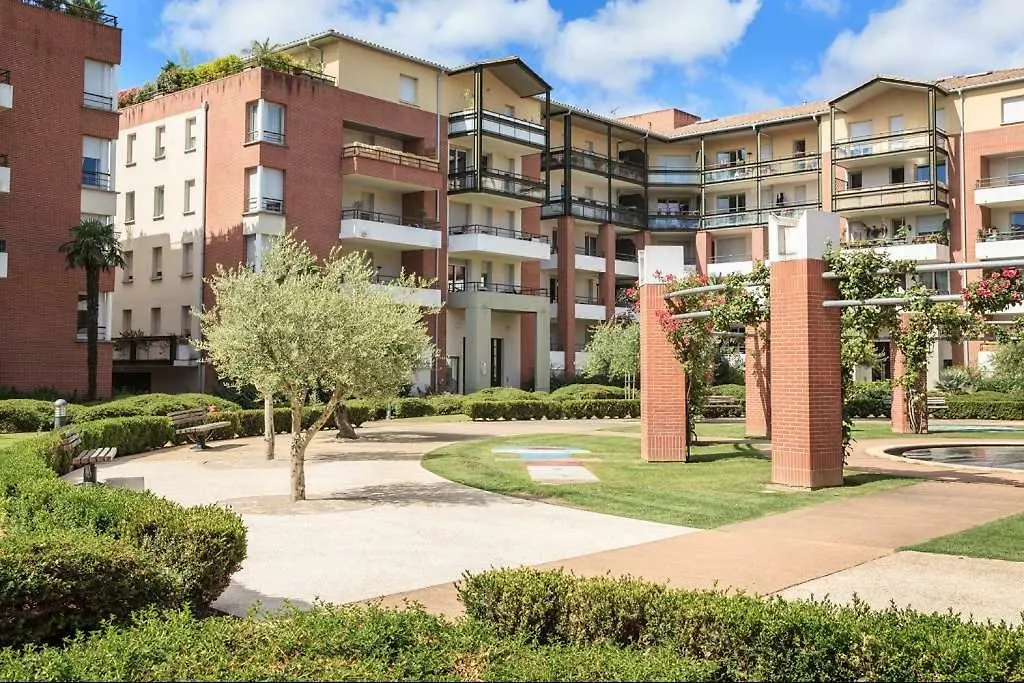 L Oasis Studio Proche Hopital Et Aeroport Piscine Parking &Netflix Toulouse 0*,